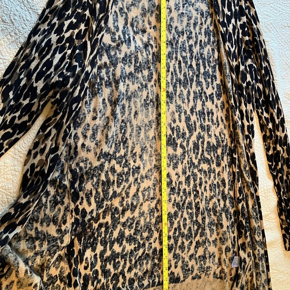 Leopard Print Long Cardigan - Picture 6 of 6